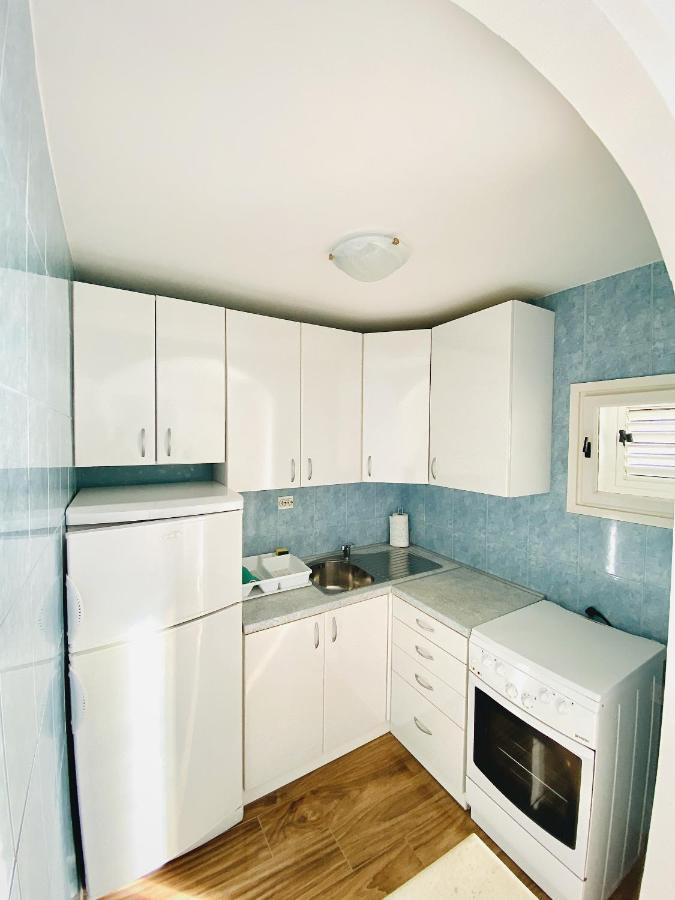Apartments By The Sea Postira, Brac - 2928 Bagian luar foto