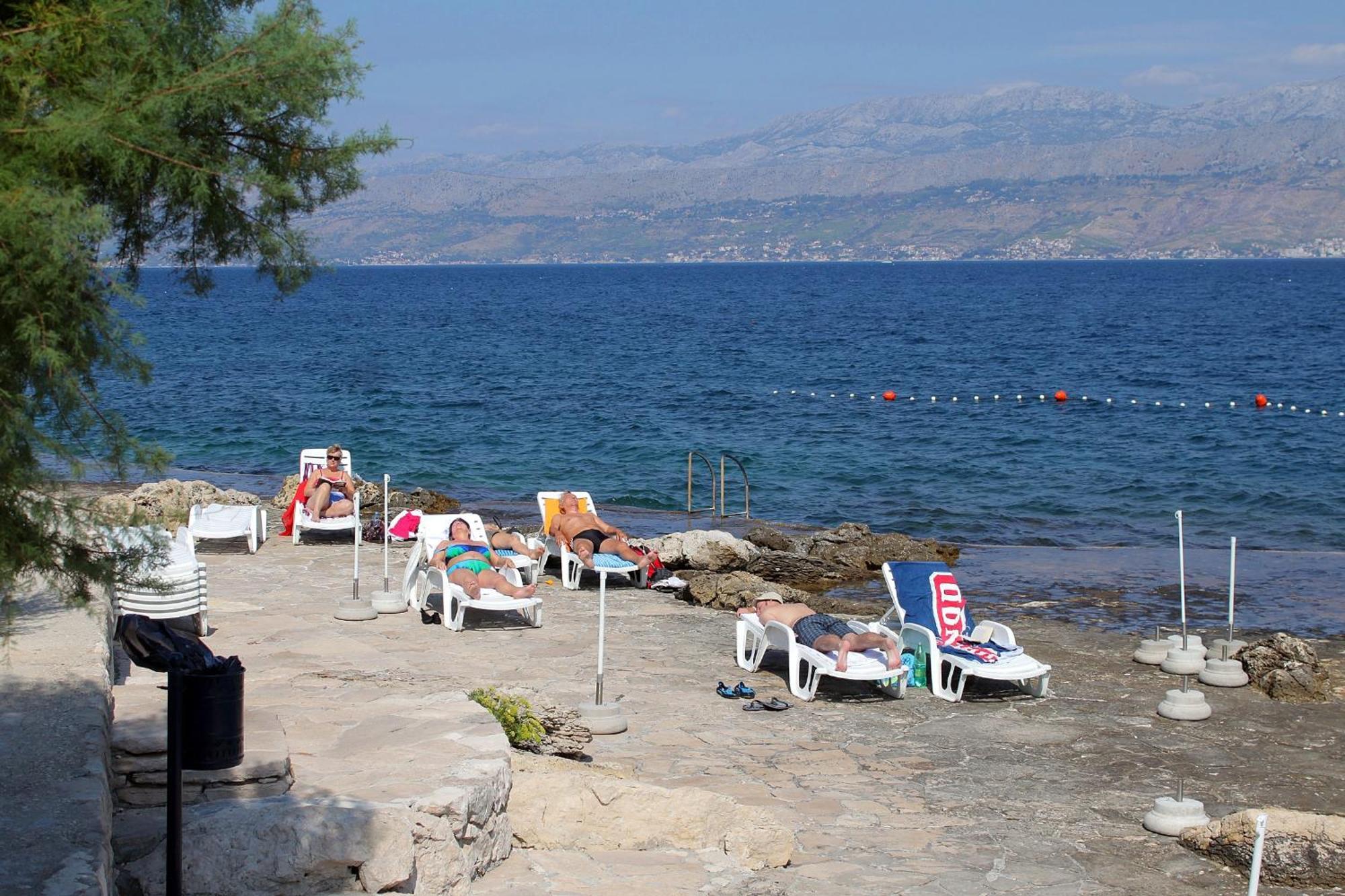 Apartments By The Sea Postira, Brac - 2928 Bagian luar foto